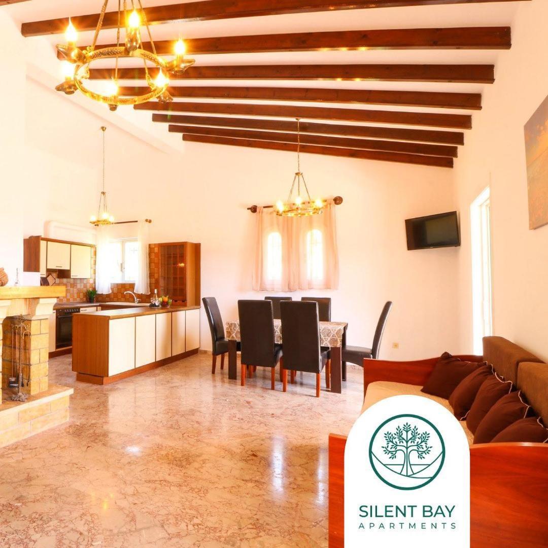 Silent Bay Apartments Katávolos Eksteriør billede