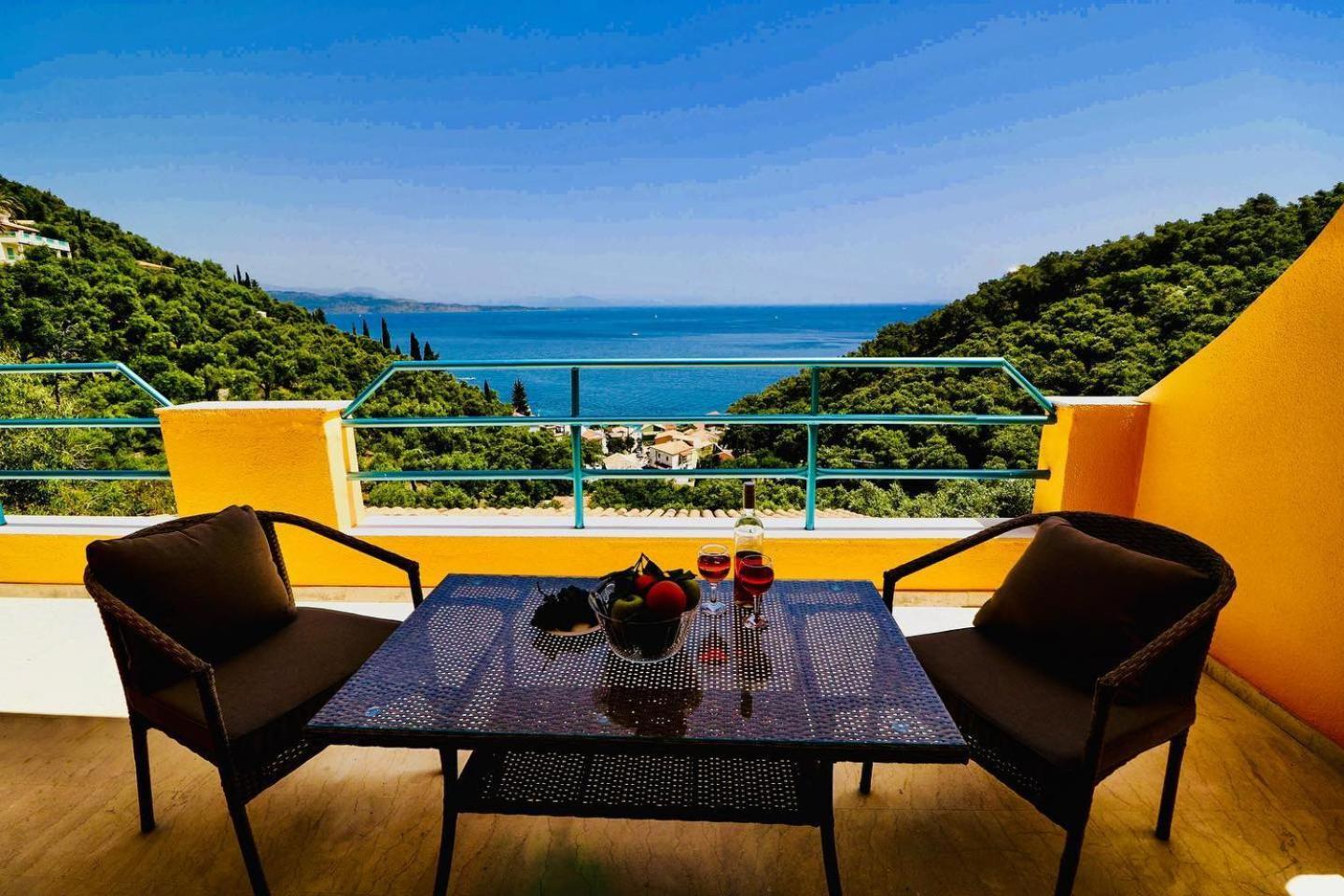 Silent Bay Apartments Katávolos Eksteriør billede