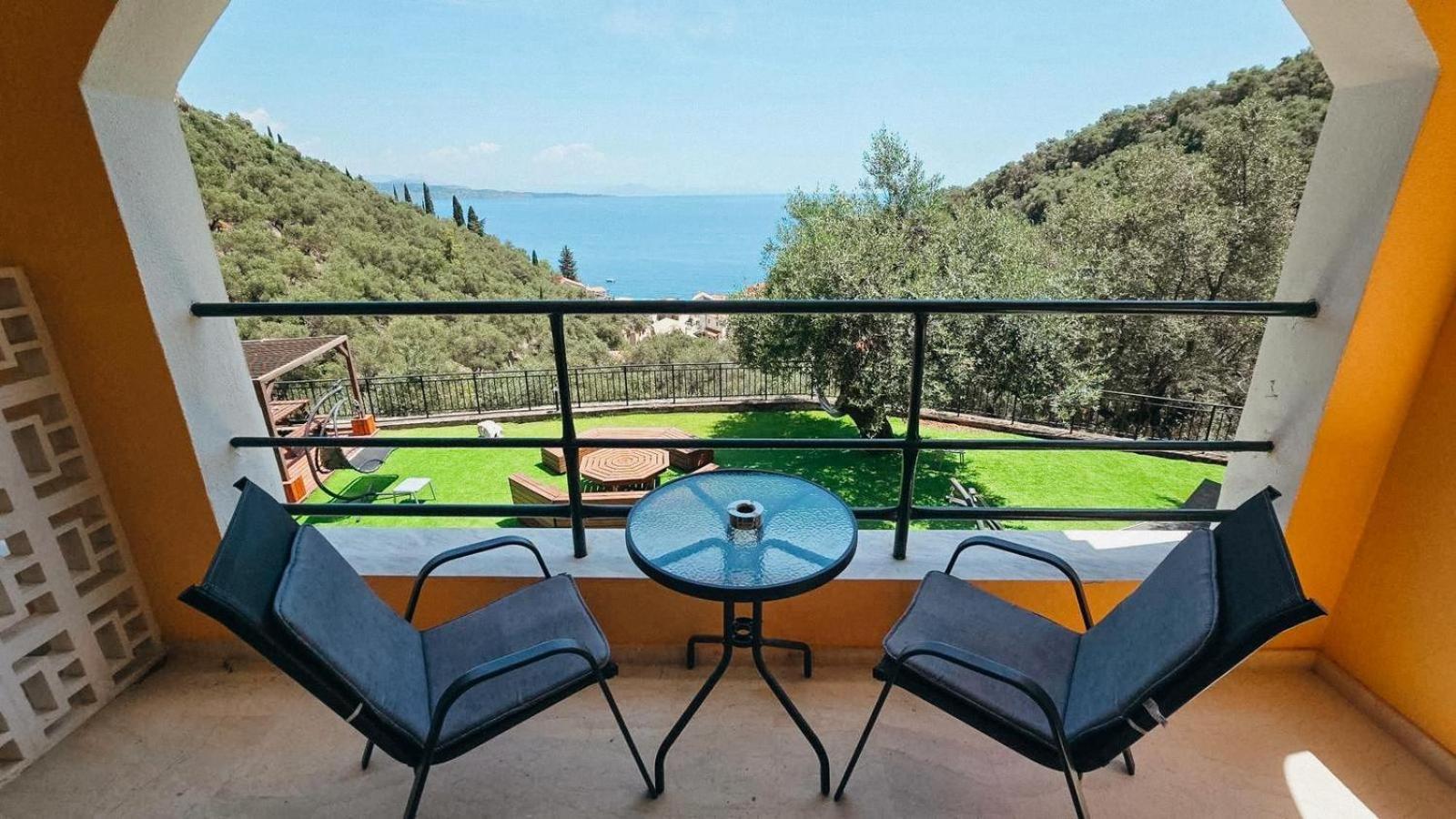 Silent Bay Apartments Katávolos Eksteriør billede